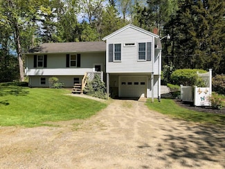 10 Kimberly Dr, Rockport, ME 04856
