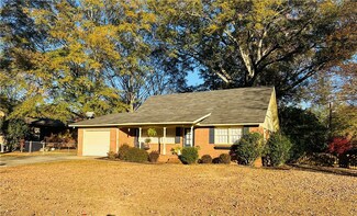 1208 Felton Ln, Auburn, AL 36830