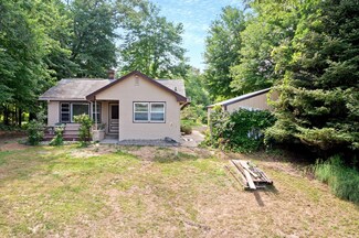 32157 Ibis St NW, Cambridge, MN 55008