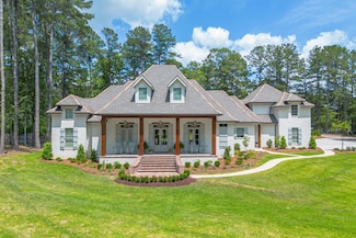 7 Morehouse Rd, Hattiesburg, MS 39402