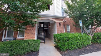 21210 Mcfadden Square Unit 304, Sterling, VA 20165