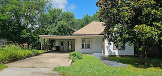 217 N East Ave, Tahlequah, OK 74464