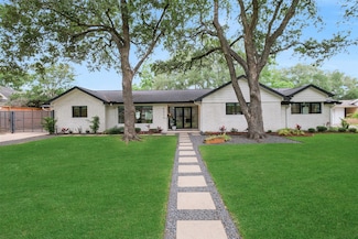5510 Sylmar Rd, Houston, TX 77081