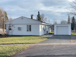 57 Edwards Dr, Silver Bay, MN 55614
