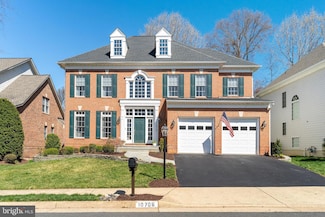 10706 Simpson Mews Ln, Fairfax, VA 22030