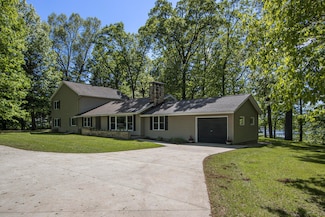 15842 Portage Rd, Vicksburg, MI 49097