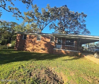 5904 2nd St, Meridian, MS 39307