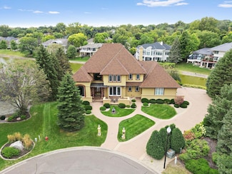 11478 Keystone Ct, Hopkins, MN 55305