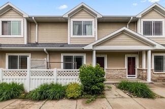 2341 Hart Ave Unit 2, Des Moines, IA 50320