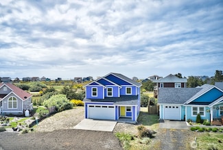 447 S Spinnaker St SW, Ocean Shores, WA 98569