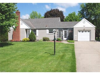 1625 49th St NW, Canton, OH 44709
