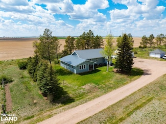 9178 Road 48, Potter, NE 69156