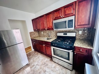 471 Merrick Rd Unit 1L, Rockville Centre, NY 11570