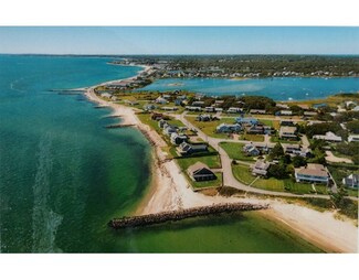 90 Beach Rd, Falmouth, MA 02540