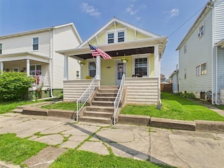 1504 1/2 4th St, Moundsville, WV 26041