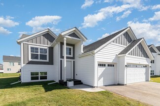 9178 25th St NE, Saint Michael, MN 55376