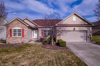 5705 W Longridge Dr, Seven Hills, OH 44131
