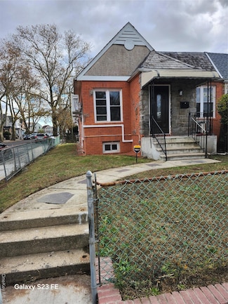 16820 Foch Blvd, Jamaica, NY 11434