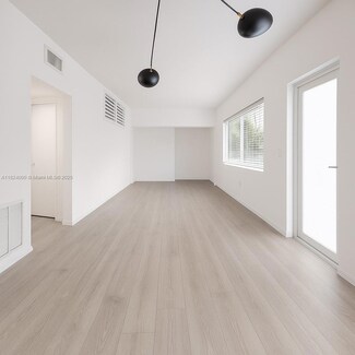 1110 Venetian Way Unit 2B, Miami Beach, FL 33139