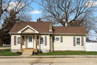 115 Summer St, Maple Park, IL 60151