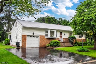 24 James St, Wayne, NJ 07470