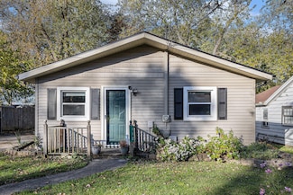 112 N High St, Leslie, MI 49251