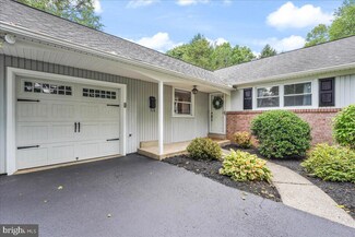 137 S Cedar Hollow Rd, Paoli, PA 19301