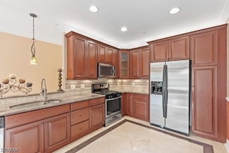 35 Swing Bridge Ln, South Bound Brook, NJ 08880