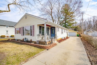 505 S Main St, Edgerton, WI 53534