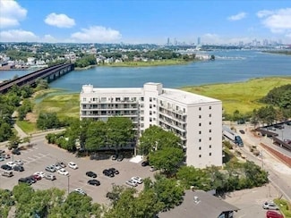 133 Commander Shea Blvd Unit 315, Quincy, MA 02171
