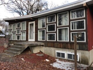 65 Ferndale St, Manchester, NH 03103