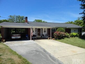 401 Pea Ridge St, Morganton, NC 28655