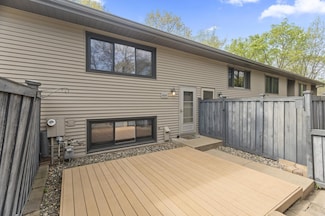 4348 Arden View Ct, New Brighton, MN 55112