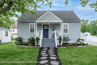 15 Dunlap Ave, Pennsville, NJ 08070