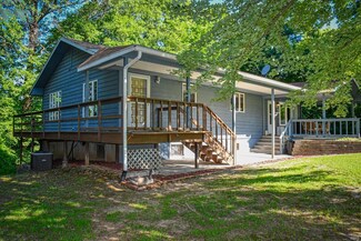 11378 N Mississippi River Rd, Hamburg, IL 62045