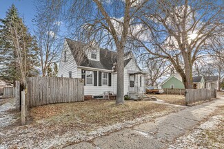 105 5th St SE, Waseca, MN 56093