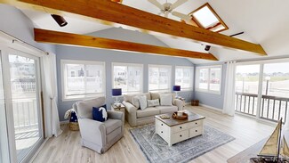 70 Brown Ave, Hampton, NH 03842