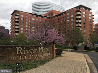 1121 Arlington Blvd Unit 708, Arlington, VA 22209