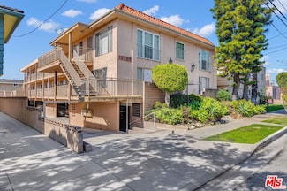 12705 Ramona Ave, Hawthorne, CA 90250