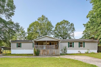 105 Little Oak Ct, Dothan, AL 36303