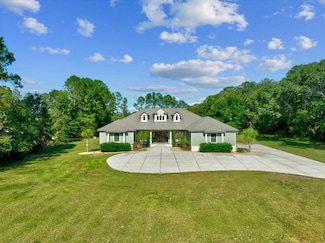 8460 SW County Road 307, Trenton, FL 32693