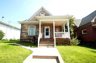 323 High St, Mineral Point, WI 53565