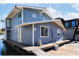 7720 S Macadam Ave Unit 9, Portland, OR 97219