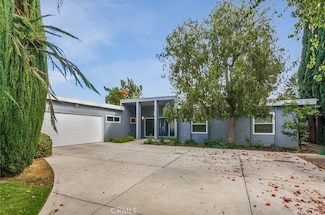 6236 Capistrano Ave, Woodland Hills, CA 91367