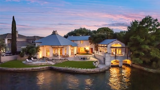 110 Applehead Island Dr, Horseshoe Bay, TX 78657