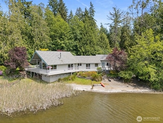 8471 E Caraway Rd, Port Orchard, WA 98366