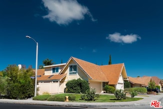 27003 Rio Prado Dr, Valencia, CA 91354