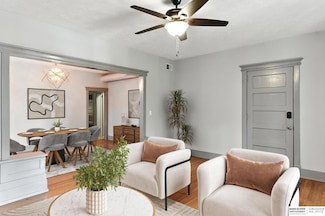3830 Cass St Unit 4, Omaha, NE 68131