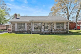 303 W Banyan St, Bay Minette, AL 36507