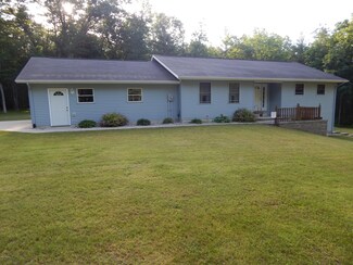 2247 E 40th St, White Cloud, MI 49349
